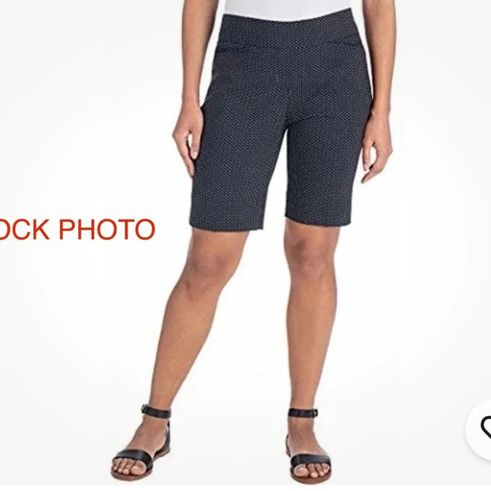 Hilary Radley Classic Black Women's Shorts -size XL - Picture 1 of 7